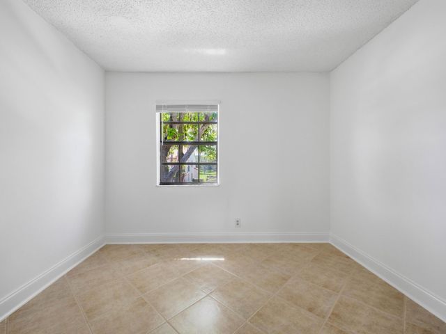 321 Norwood Terrace N221, Boca Raton, FL 33431