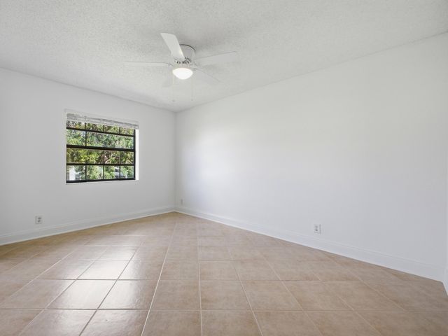 321 Norwood Terrace N221, Boca Raton, FL 33431