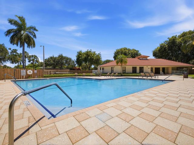 321 Norwood Terrace N221, Boca Raton, FL 33431