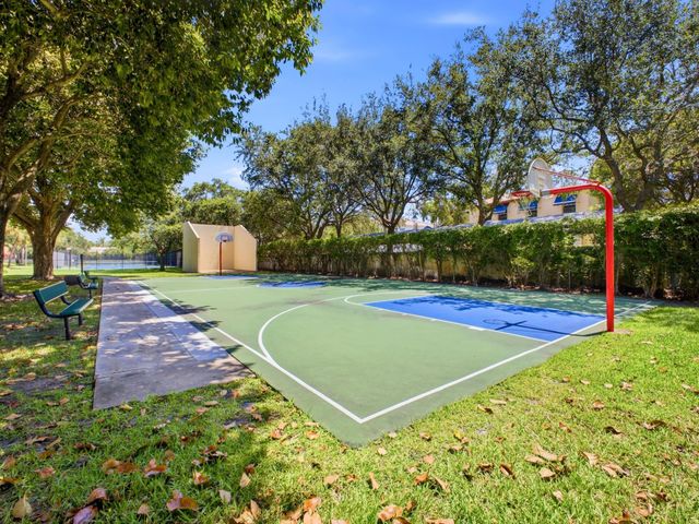 321 Norwood Terrace N221, Boca Raton, FL 33431