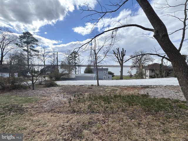 1301 MERTON TRL, Fort Washington, MD 20744