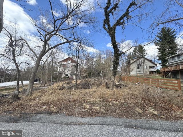 1301 MERTON TRL, Fort Washington, MD 20744