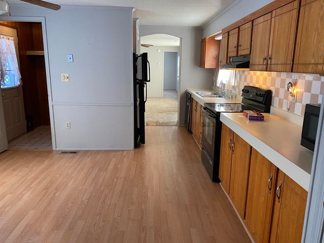 1 Prestons Park, Rutland City, VT 05701