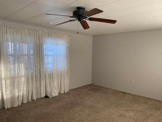 1 Prestons Park, Rutland City, VT 05701