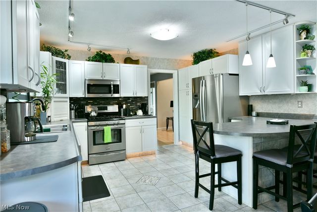 2031 Quail Run, Cortland, OH 44410