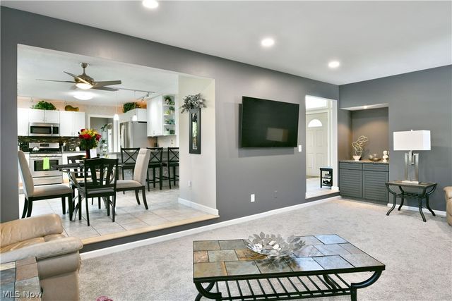 2031 Quail Run, Cortland, OH 44410