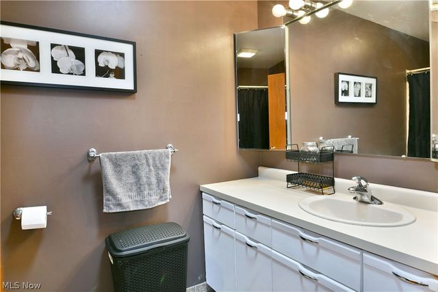 2031 Quail Run, Cortland, OH 44410