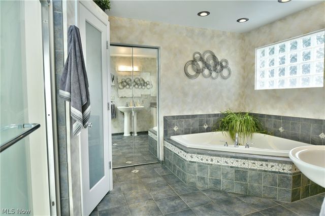 2031 Quail Run, Cortland, OH 44410
