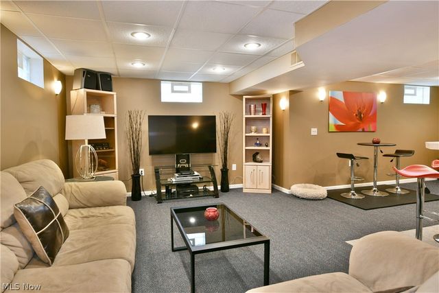 2031 Quail Run, Cortland, OH 44410