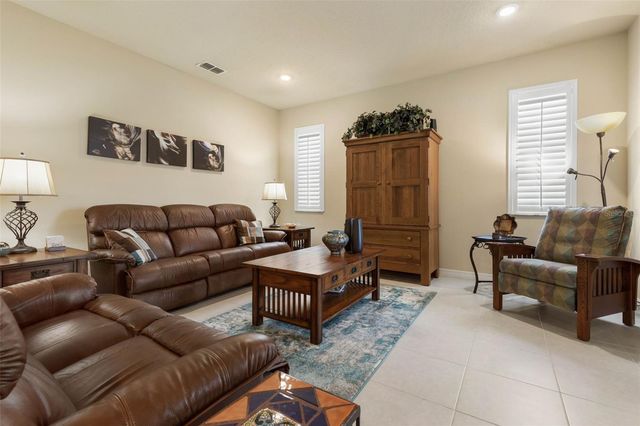 124 PARK PLACE CIRCLE, Palm Coast, FL 32164