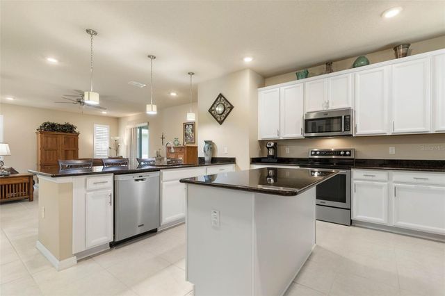 124 PARK PLACE CIRCLE, Palm Coast, FL 32164