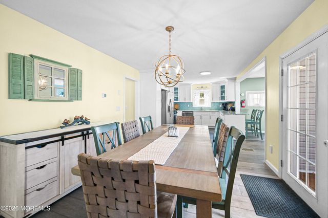 380 Trenton Avenue N, Bayville, NJ 08721