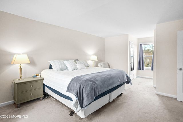 380 Trenton Avenue N, Bayville, NJ 08721