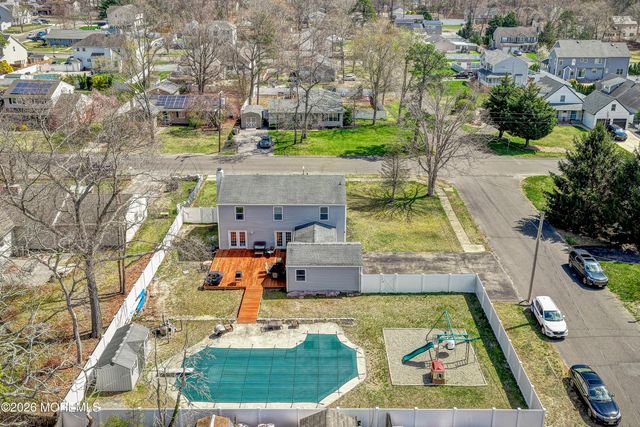380 Trenton Avenue N, Bayville, NJ 08721