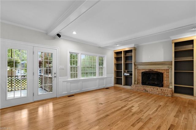 817 Maple Forest CT, Chesapeake, VA 23322