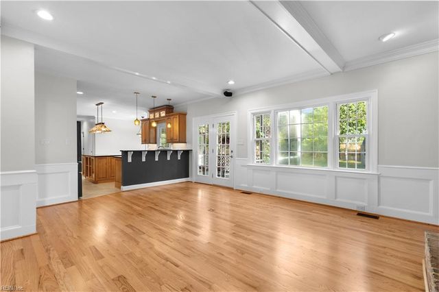 817 Maple Forest CT, Chesapeake, VA 23322