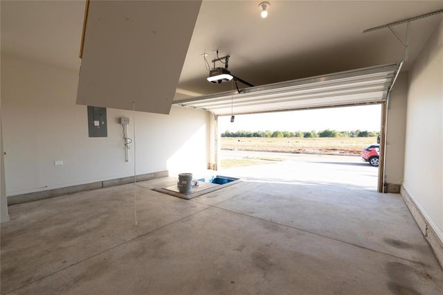 12337 SW 32nd Street, Yukon, OK 73099