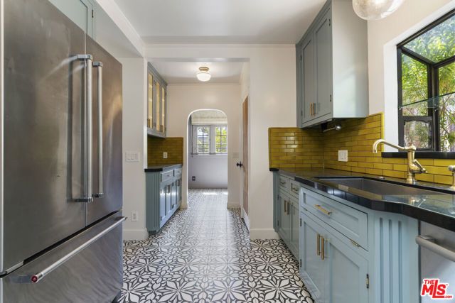 412 S Citrus Avenue, Los Angeles, CA 90036