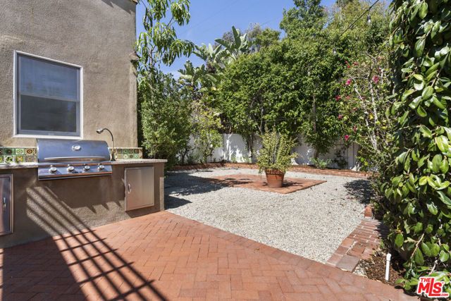 412 S Citrus Avenue, Los Angeles, CA 90036