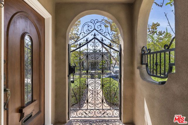 412 S Citrus Avenue, Los Angeles, CA 90036
