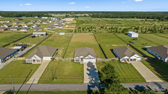 7684 Dewey Jernigan Rd, Pace, FL 32571