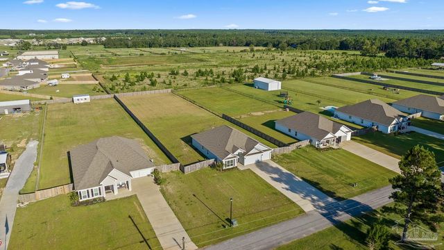 7684 Dewey Jernigan Rd, Pace, FL 32571