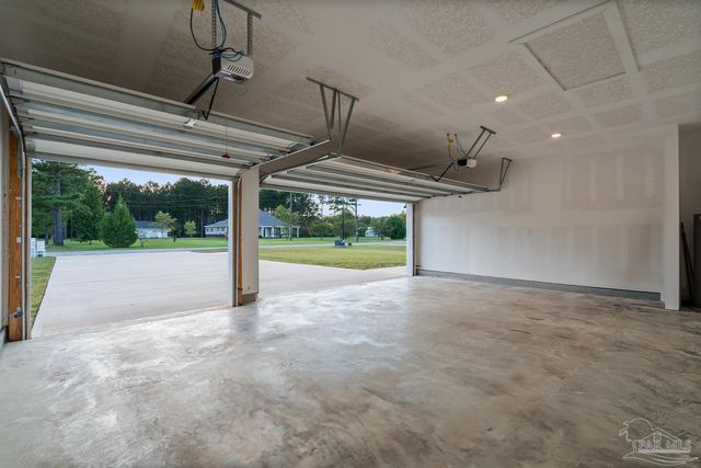 7684 Dewey Jernigan Rd, Pace, FL 32571