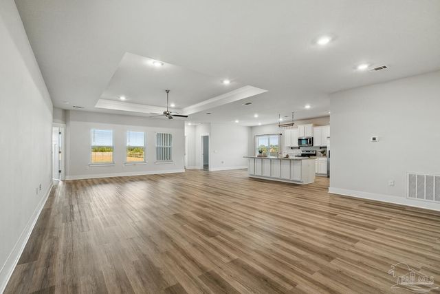 7684 Dewey Jernigan Rd, Pace, FL 32571
