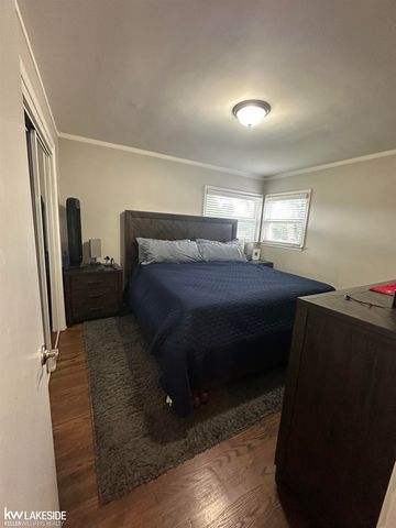 21443 Arrowhead Street, Saint Clair Shores, MI 48082