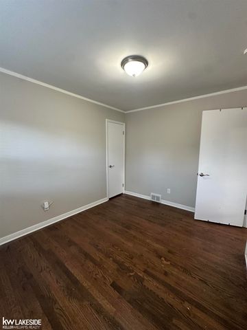 21443 Arrowhead Street, Saint Clair Shores, MI 48082