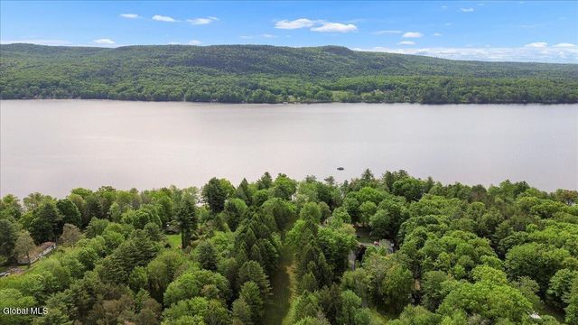428 Sinclair Road, Edinburg, NY 12134
