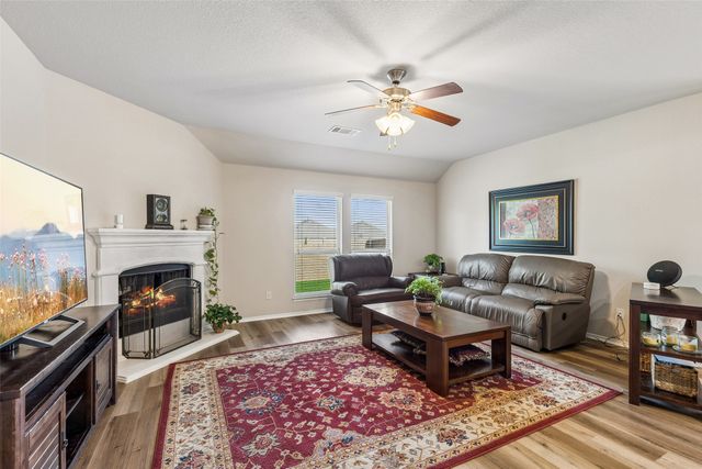 1901 Lake Pine Drive, Little Elm, TX 75068