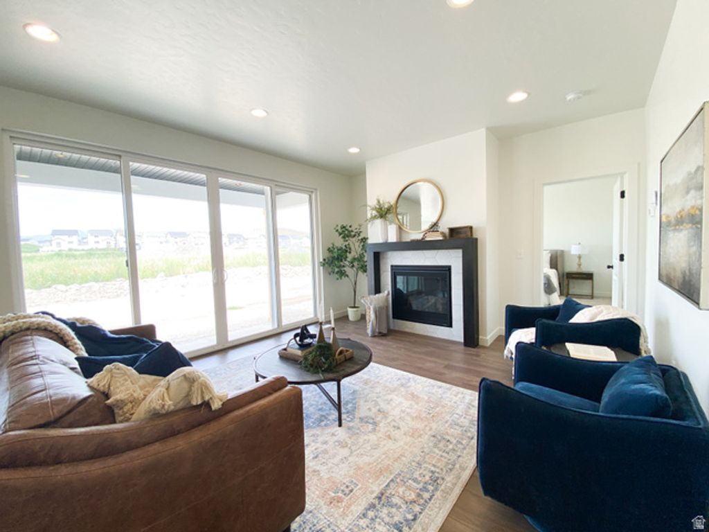 Image 5 of property listing at 1158 E ANTELOPE DR #604, Eagle Mountain, UT 84005