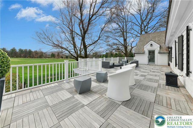1584 Weyhill Circle, Lower Saucon Twp, PA 18015
