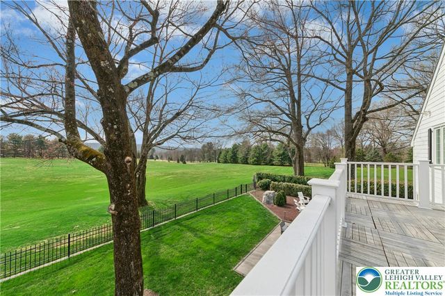 1584 Weyhill Circle, Lower Saucon Twp, PA 18015