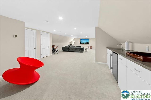 1584 Weyhill Circle, Lower Saucon Twp, PA 18015
