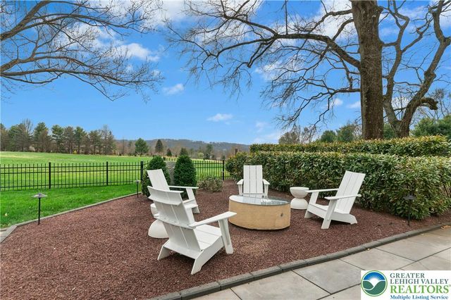 1584 Weyhill Circle, Lower Saucon Twp, PA 18015