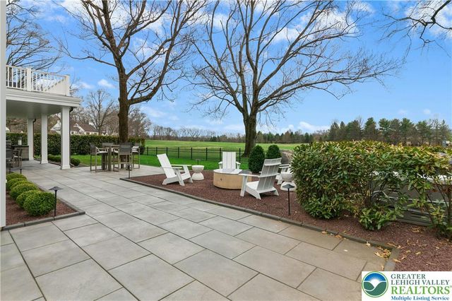 1584 Weyhill Circle, Lower Saucon Twp, PA 18015