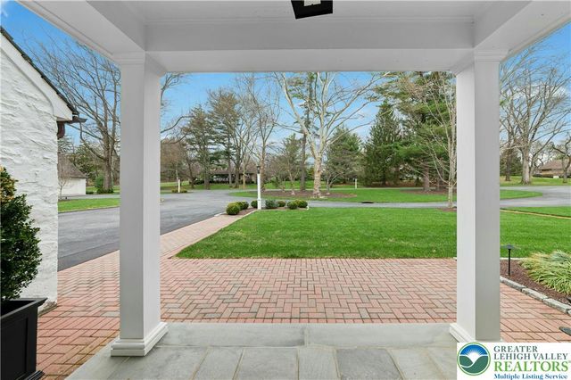 1584 Weyhill Circle, Lower Saucon Twp, PA 18015
