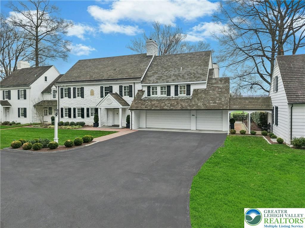 1584 Weyhill Circle, Lower Saucon Twp, PA 18015