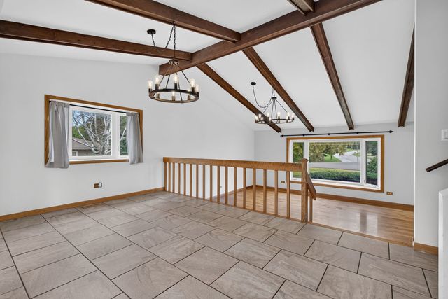 29W055 Schillinger Drive, Naperville, IL 60564