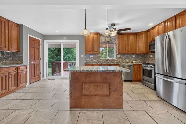 29W055 Schillinger Drive, Naperville, IL 60564