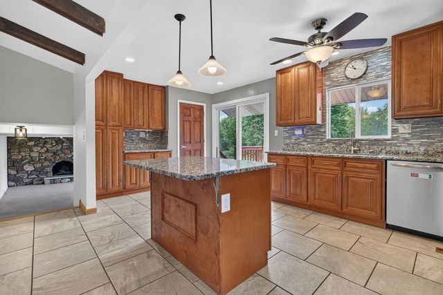 29W055 Schillinger Drive, Naperville, IL 60564