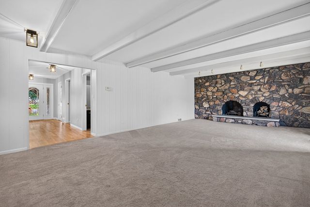 29W055 Schillinger Drive, Naperville, IL 60564