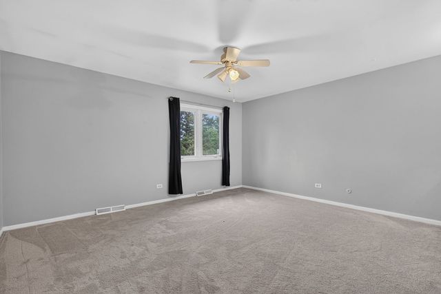 29W055 Schillinger Drive, Naperville, IL 60564