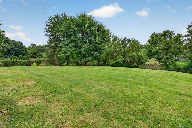 29W055 Schillinger Drive, Naperville, IL 60564