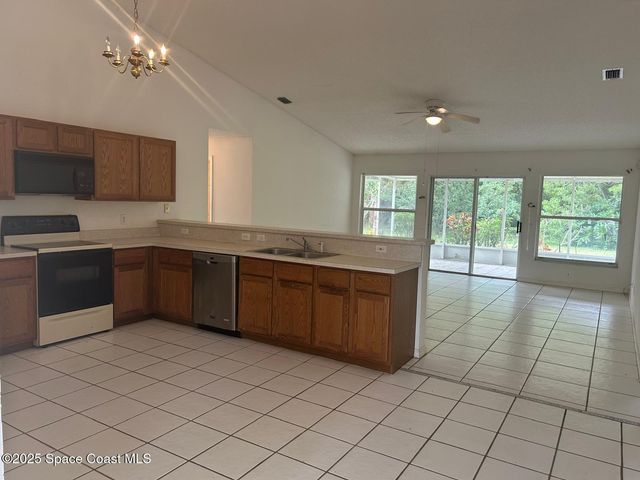 1384 Hill Avenue, Melbourne, FL 32940