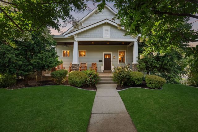 906 Acklen Ave, Nashville, TN 37203