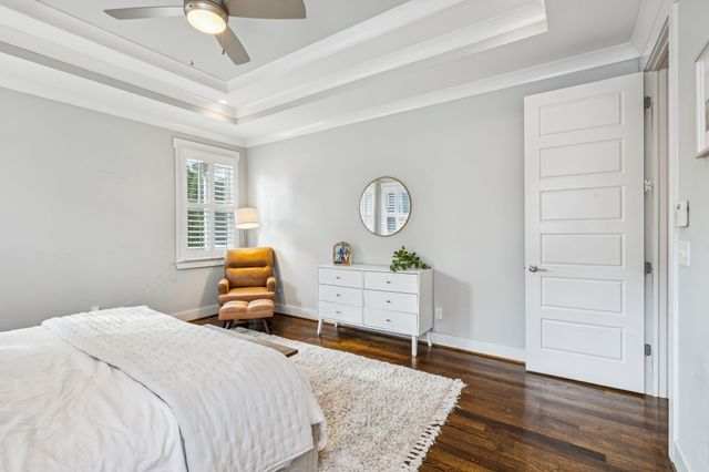 906 Acklen Ave, Nashville, TN 37203