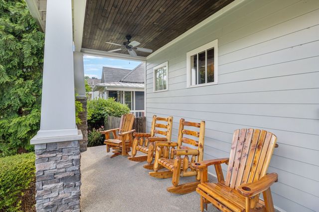 906 Acklen Ave, Nashville, TN 37203